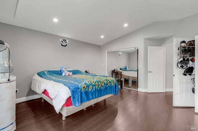 257 Valley Oak Ln, Vallejo, CA 94591