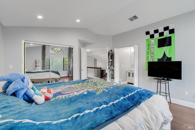 257 Valley Oak Ln, Vallejo, CA 94591