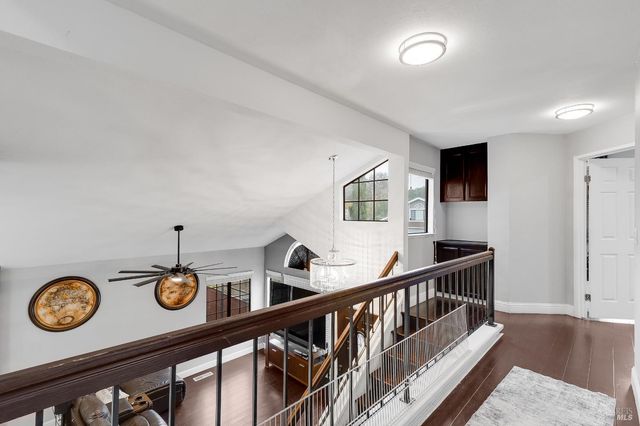 257 Valley Oak Ln, Vallejo, CA 94591