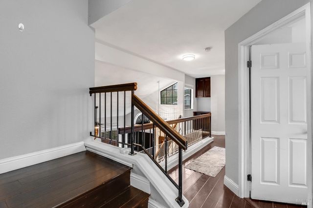 257 Valley Oak Ln, Vallejo, CA 94591