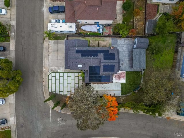 257 Valley Oak Ln, Vallejo, CA 94591