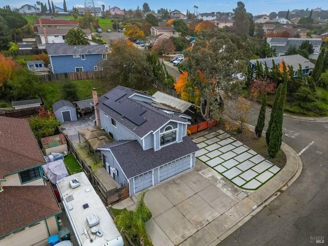 257 Valley Oak Ln, Vallejo, CA 94591