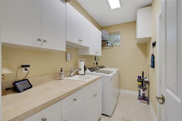 12525 Fairmont DR, Fort Myers, FL 33913