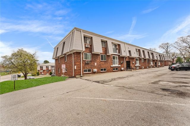 300 Smithfield Road 2-16, North Providence, RI 02904