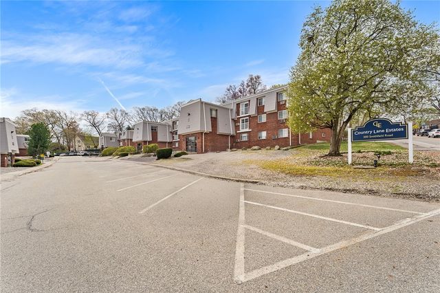 300 Smithfield Road 2-16, North Providence, RI 02904