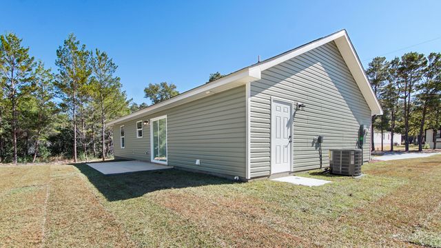 84 W Oleander Avenue, Defuniak Springs, FL 32433
