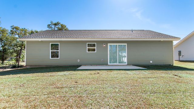 84 W Oleander Avenue, Defuniak Springs, FL 32433