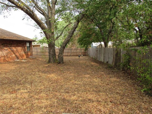 105 Stonewood Drive, Noble, OK 73068