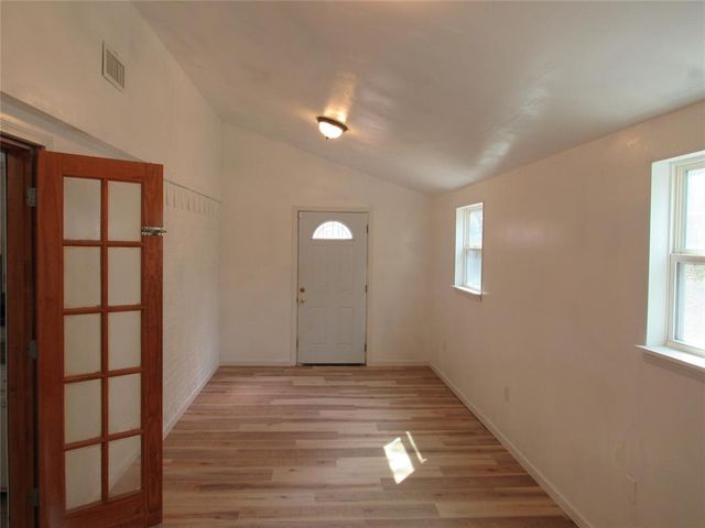 105 Stonewood Drive, Noble, OK 73068