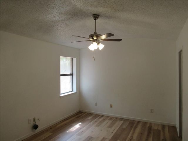 105 Stonewood Drive, Noble, OK 73068