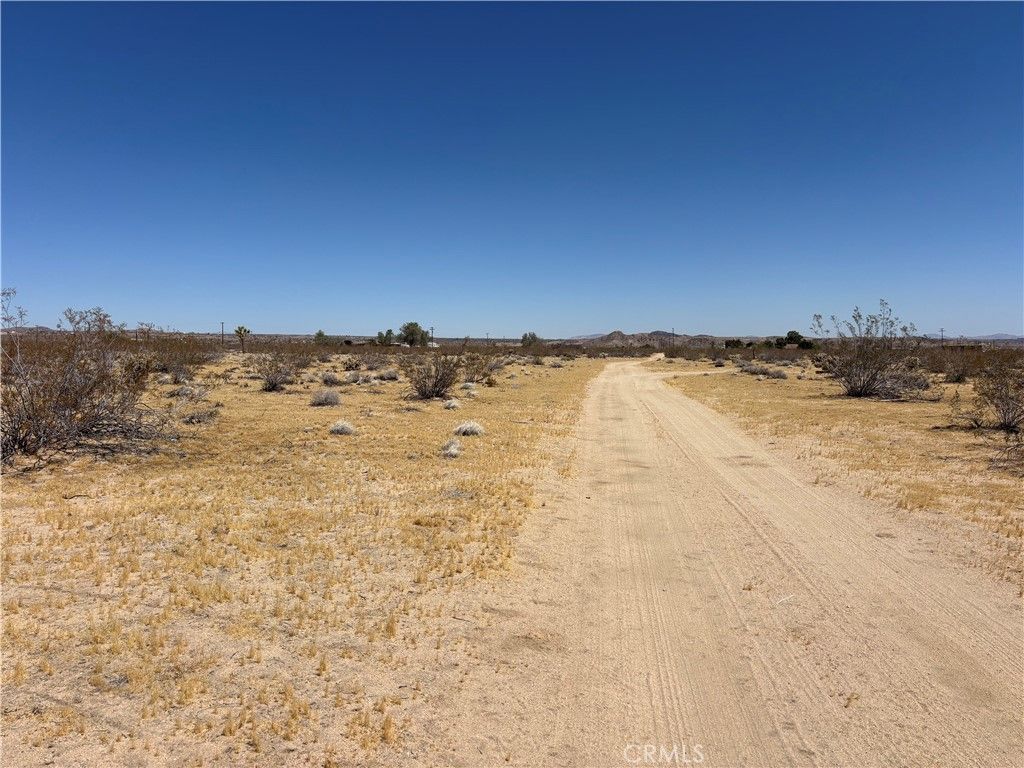 Image 10 of property listing at 0 Little Road, Joshua Tree, CA 92252