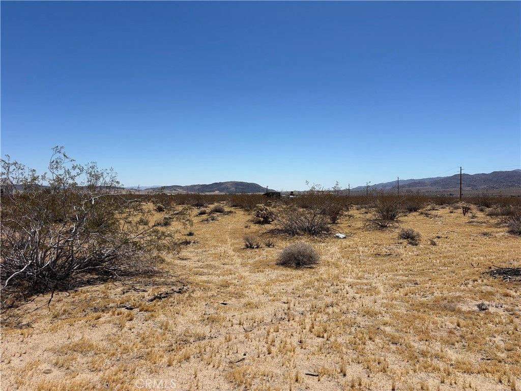 Image 3 of property listing at 0 Little Road, Joshua Tree, CA 92252