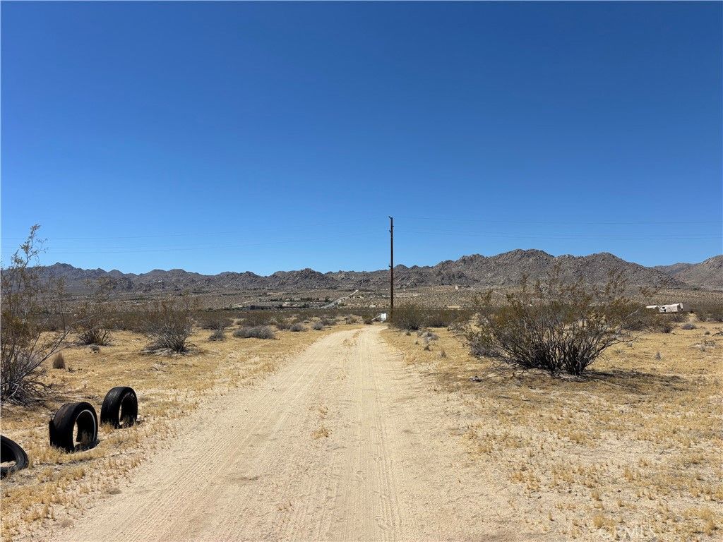 Image 4 of property listing at 0 Little Road, Joshua Tree, CA 92252