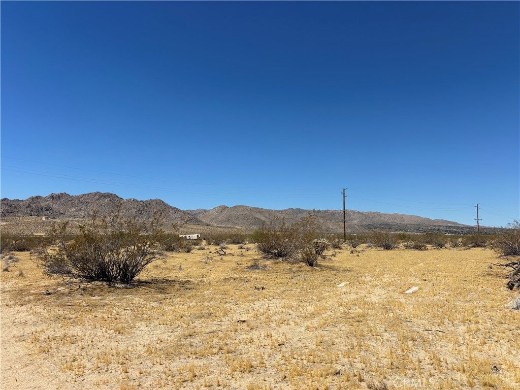 Image 6 of property listing at 0 Little Road, Joshua Tree, CA 92252