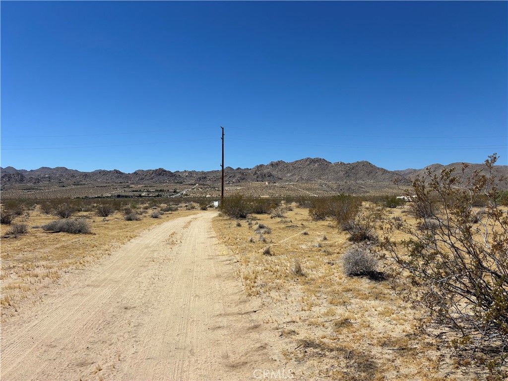Image 9 of property listing at 0 Little Road, Joshua Tree, CA 92252