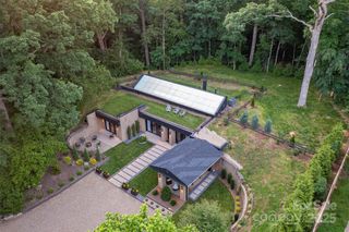 42 Dortch Avenue, Asheville, NC 28801