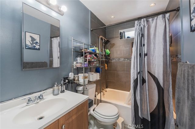 851 W Crestwood, San Pedro, CA 90731