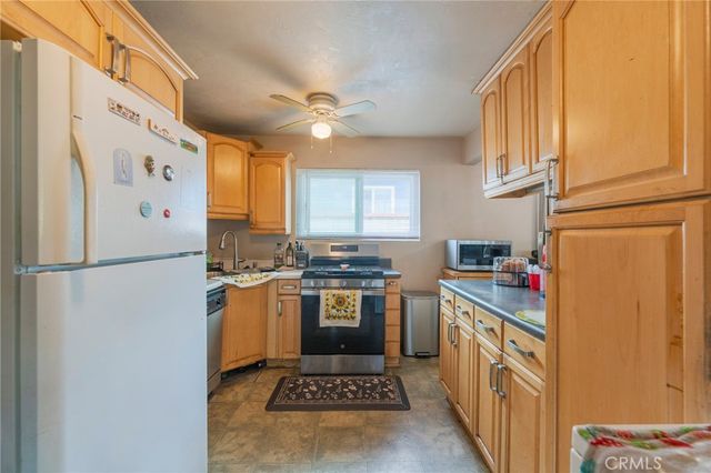 851 W Crestwood, San Pedro, CA 90731