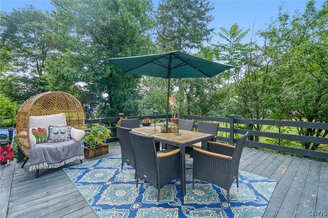 523 South Terry Road, Geddes, NY 13219
