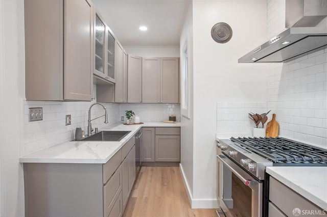 344 Holladay Avenue, San Francisco, CA 94110