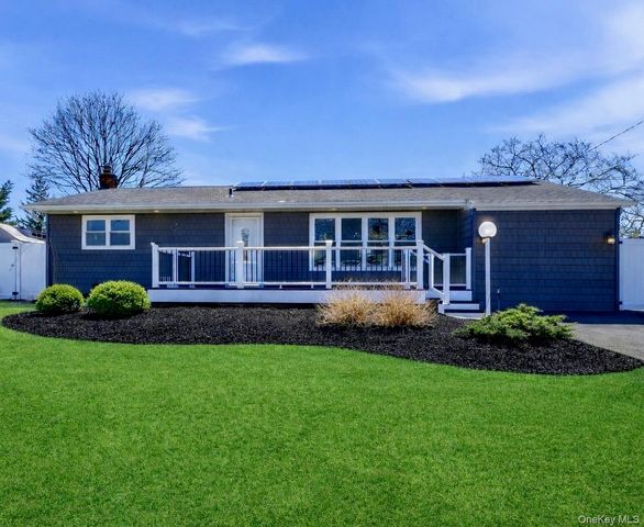 26 Patrician Street, Holbrook, NY 11741