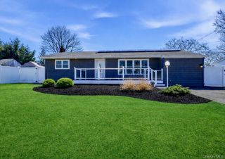 26 Patrician Street, Holbrook, NY 11741