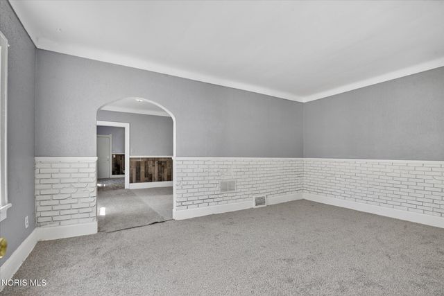 218 Dexter Street, Toledo, OH 43608