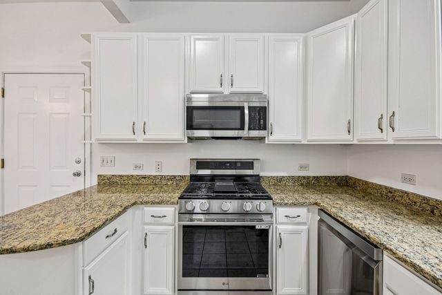 4644 S Prairie Avenue 2N, Chicago, IL 60653
