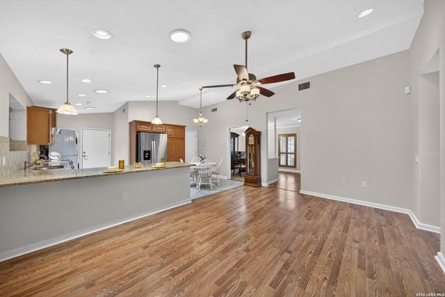 121 Fort Wayne, Universal City, TX 78148