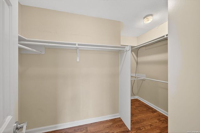 121 Fort Wayne, Universal City, TX 78148