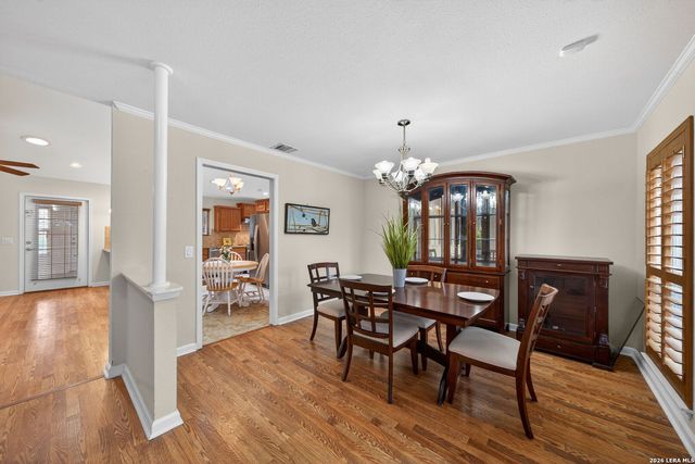 121 Fort Wayne, Universal City, TX 78148