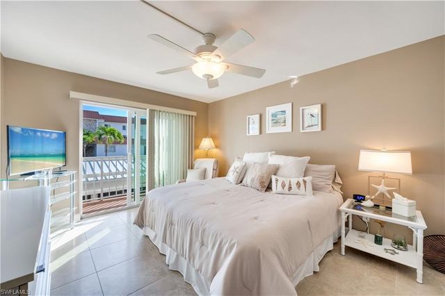 3000 Gulf Shore BLVD N # 212, Naples, FL 34103