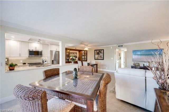 3000 Gulf Shore BLVD N # 212, Naples, FL 34103