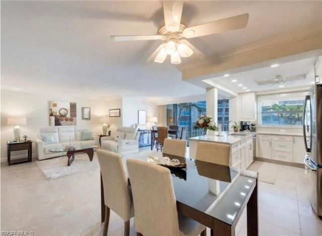 3000 Gulf Shore BLVD N # 212, Naples, FL 34103