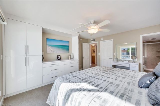 3000 Gulf Shore BLVD N # 212, Naples, FL 34103