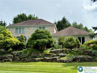 3706 Surrey Drive, South Whitehall Twp, PA 18103