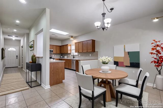 9011 Acorn Forest Dr, San Antonio, TX 78251