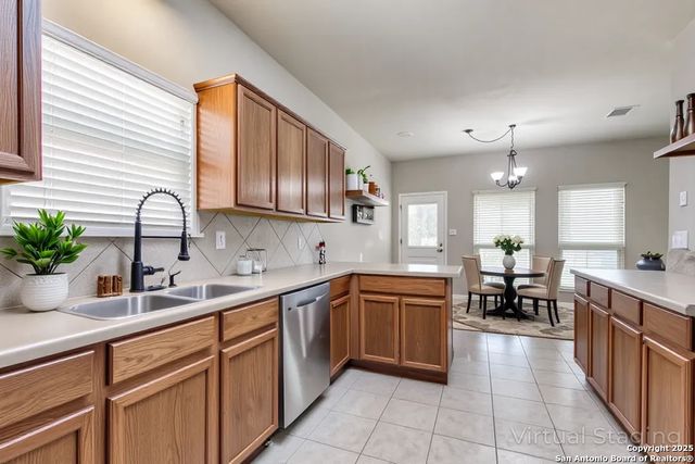9011 Acorn Forest Dr, San Antonio, TX 78251