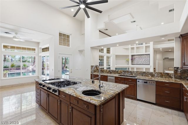 2212 Chatsworth Court, Henderson, NV 89074