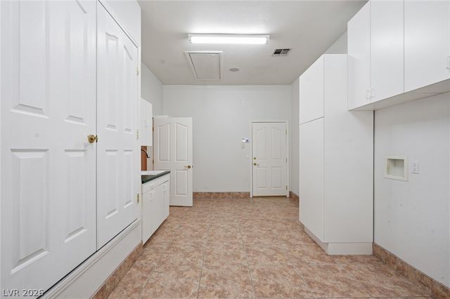 2212 Chatsworth Court, Henderson, NV 89074