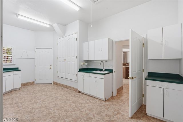 2212 Chatsworth Court, Henderson, NV 89074