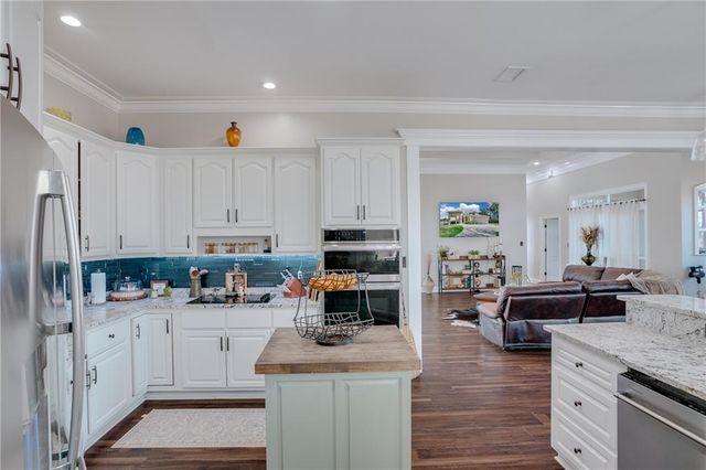 3180 Riverview Pointe Drive, Theodore, AL 36582