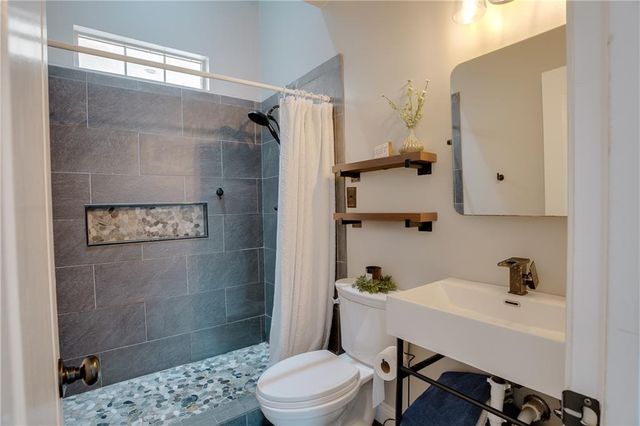 3180 Riverview Pointe Drive, Theodore, AL 36582