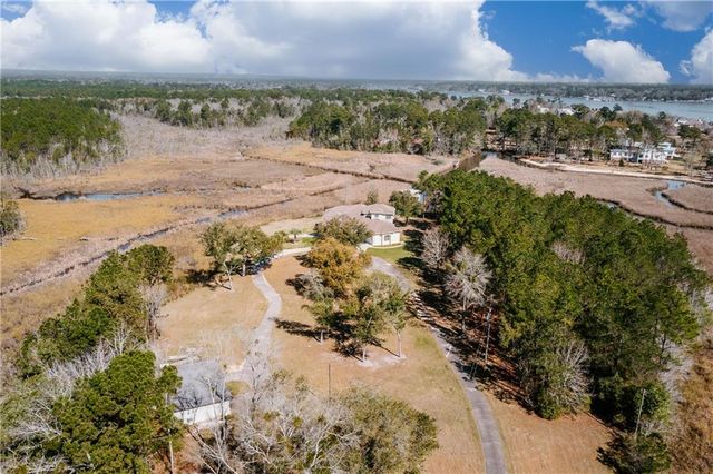 3180 Riverview Pointe Drive, Theodore, AL 36582