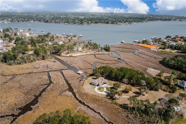 3180 Riverview Pointe Drive, Theodore, AL 36582