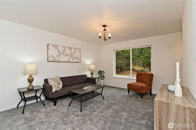 28515 210th Avenue SE, Kent, WA 98042