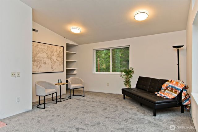 28515 210th Avenue SE, Kent, WA 98042