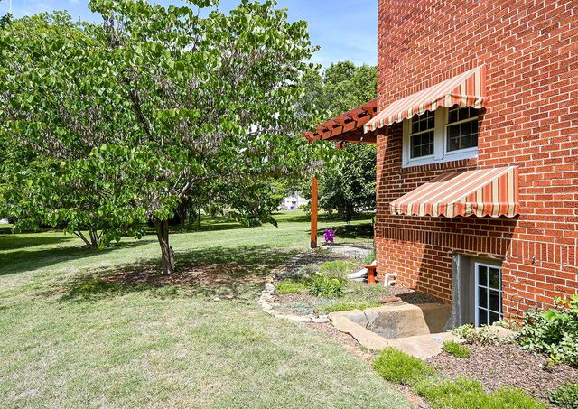 245 Hiwassee Avenue NE, Cleveland, TN 37312