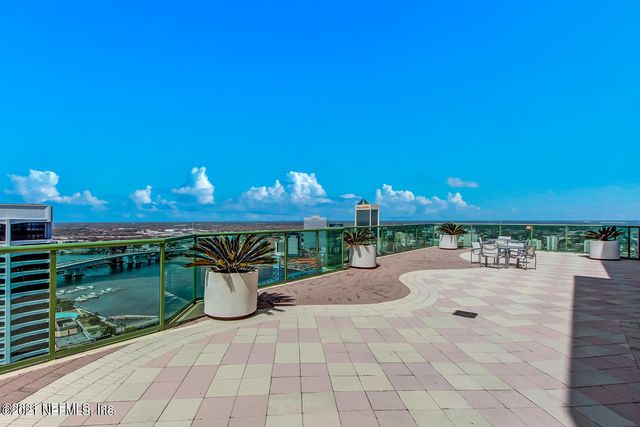1431 RIVERPLACE Boulevard 1401, Jacksonville, FL 32207