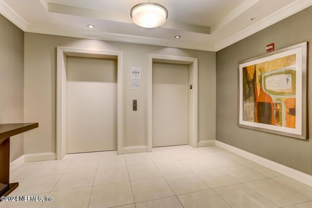 1431 RIVERPLACE Boulevard 1401, Jacksonville, FL 32207